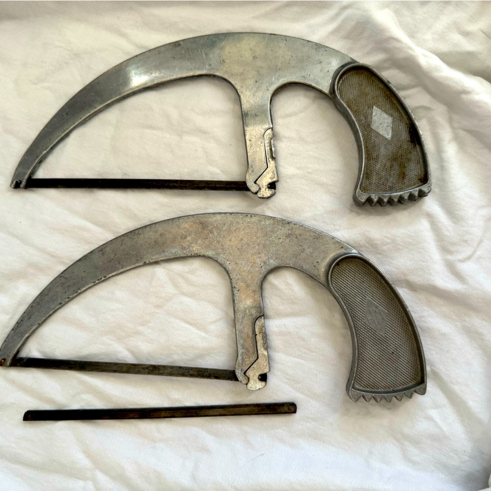 2 vintage chef saws